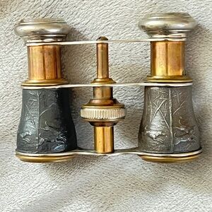 CHEVALIER PARIS Antique Opera Glasses Hunting Scene